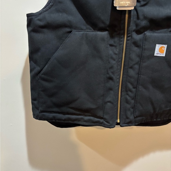 🔥🔥Brand New Carhartt Duck Canvas Black Insulated Vest. Size Large🔥🔥 - Picture 2 of 12